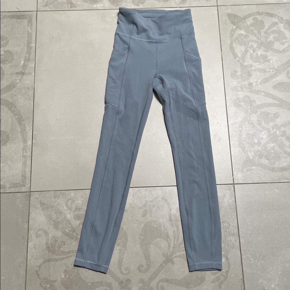 Lululemon Invigorate High-Rise Tight 25" Leggings in Chambray Everlux Size 0